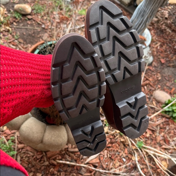 Vionic Ladies 10 Kensley Brown Leather Slip-On Loafers - Picture 13 of 13